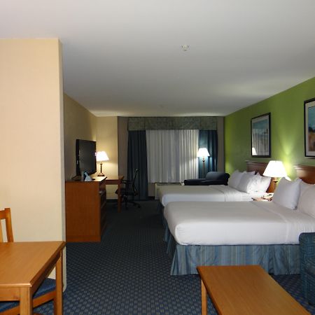 Holiday Inn Express Hotel & Suites Salisbury - Delmar By Ihg Екстер'єр фото