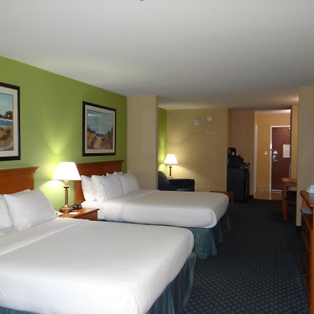 Holiday Inn Express Hotel & Suites Salisbury - Delmar By Ihg Екстер'єр фото
