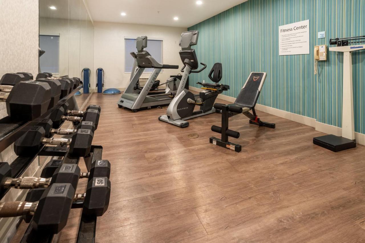 Holiday Inn Express Hotel & Suites Salisbury - Delmar By Ihg Екстер'єр фото