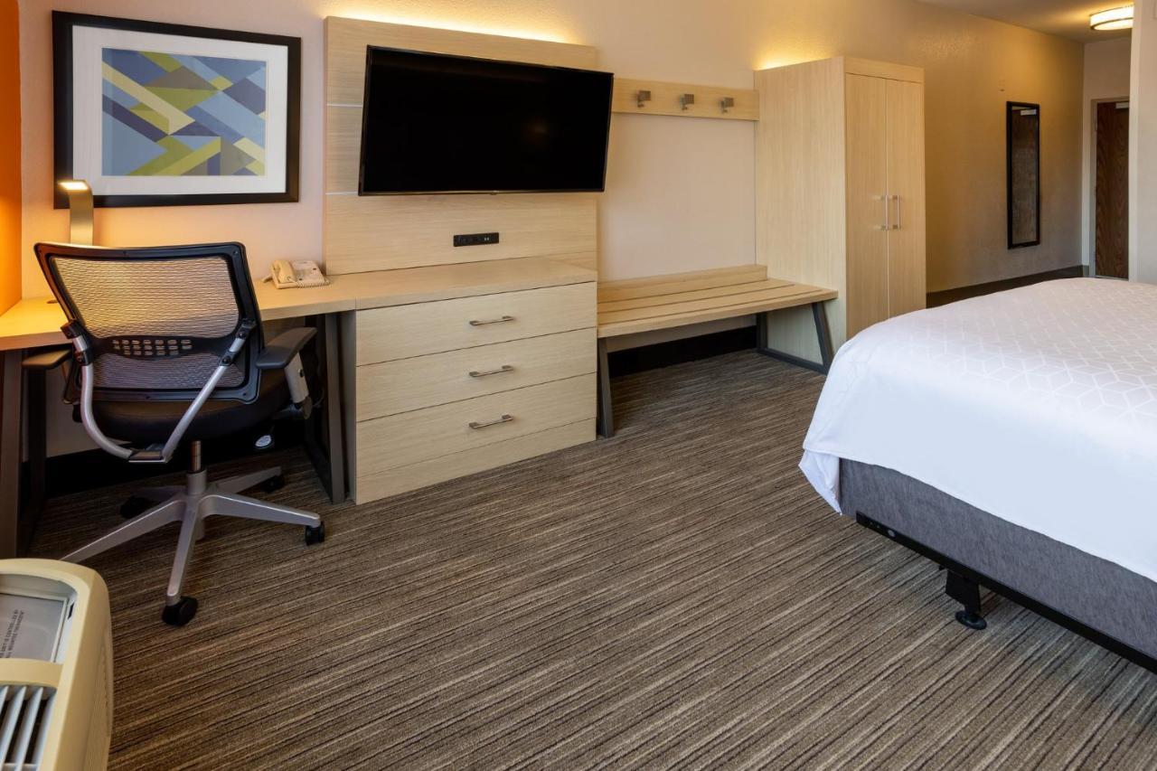 Holiday Inn Express Hotel & Suites Salisbury - Delmar By Ihg Екстер'єр фото