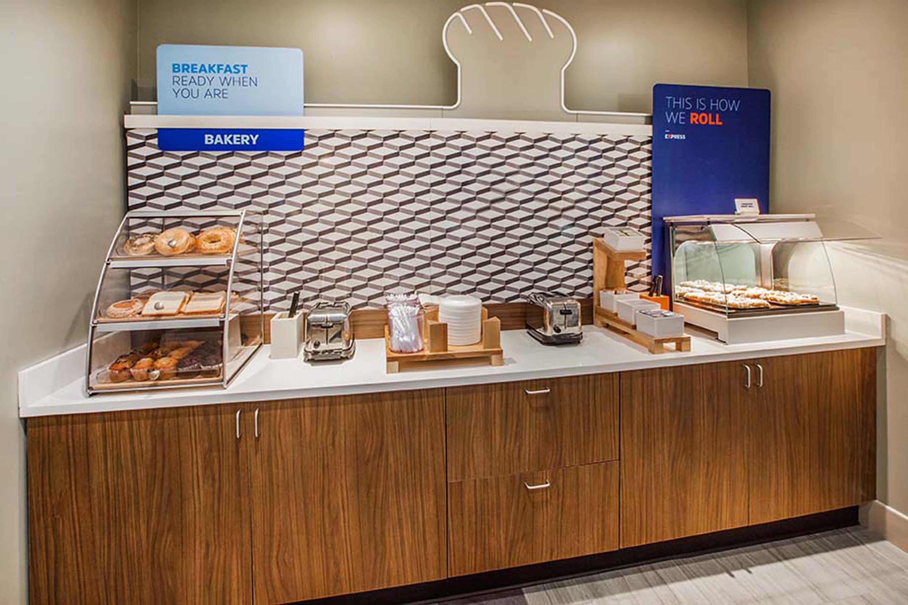 Holiday Inn Express Hotel & Suites Salisbury - Delmar By Ihg Екстер'єр фото