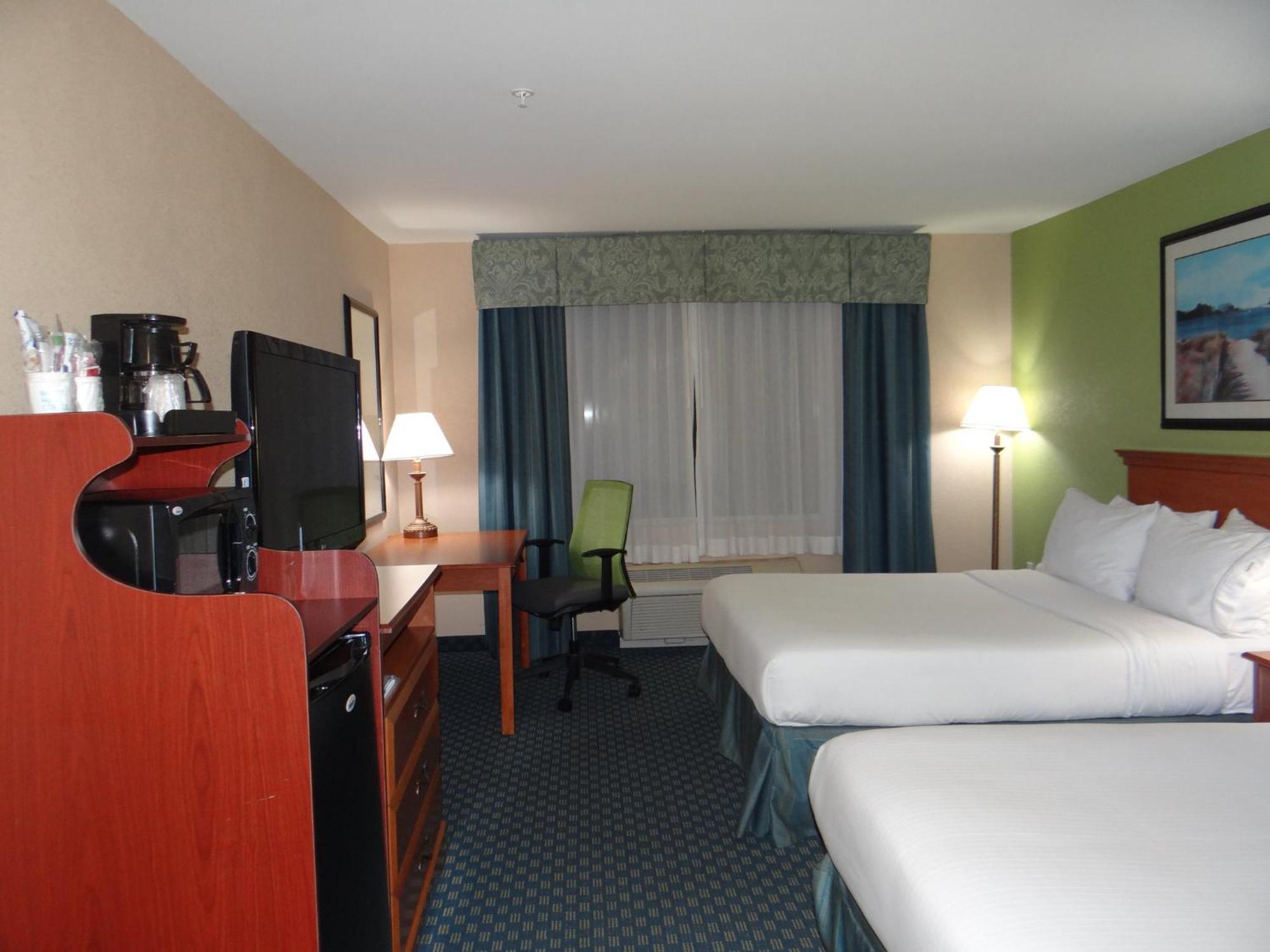 Holiday Inn Express Hotel & Suites Salisbury - Delmar By Ihg Екстер'єр фото