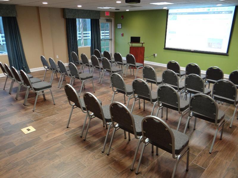 Holiday Inn Express Hotel & Suites Salisbury - Delmar By Ihg Екстер'єр фото
